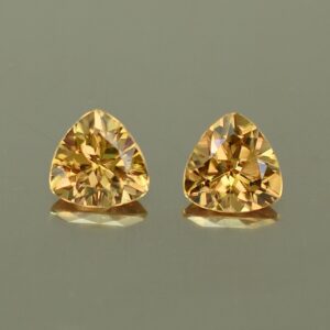 ChampagneZircon trill pair 6.5mm 2.60cts N zn2052