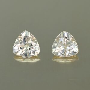 ChampagneZircon trill pair 6.9mm 3.36cts N zn2056