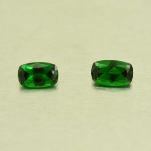 ChromeTourmaline cush pair 5.0x3.0mm 0.50cts N ct547 scaled 1