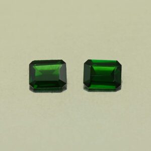 ChromeTourmaline eme cut pair 5.0x3.8mm 0.60cts N ct671