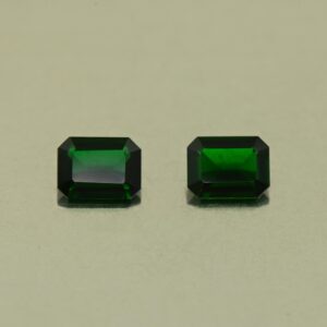 ChromeTourmaline eme cut pair 5.3x3.7mm 0.63cts N ct677
