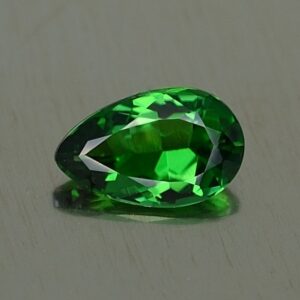 ChromeTourmaline pear 8.0x5.0mm 0.73cts ct214