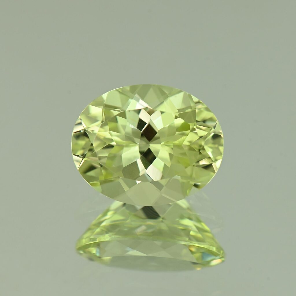 Chrysoberyl oval 9.9x7.9mm 2.98cts N cb110