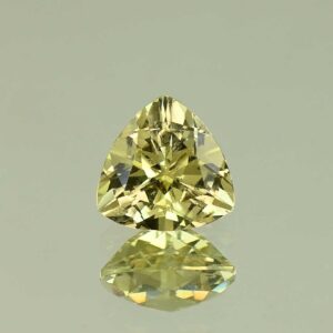 Chrysoberyl trill 8.1mm 2.11cts N cb102