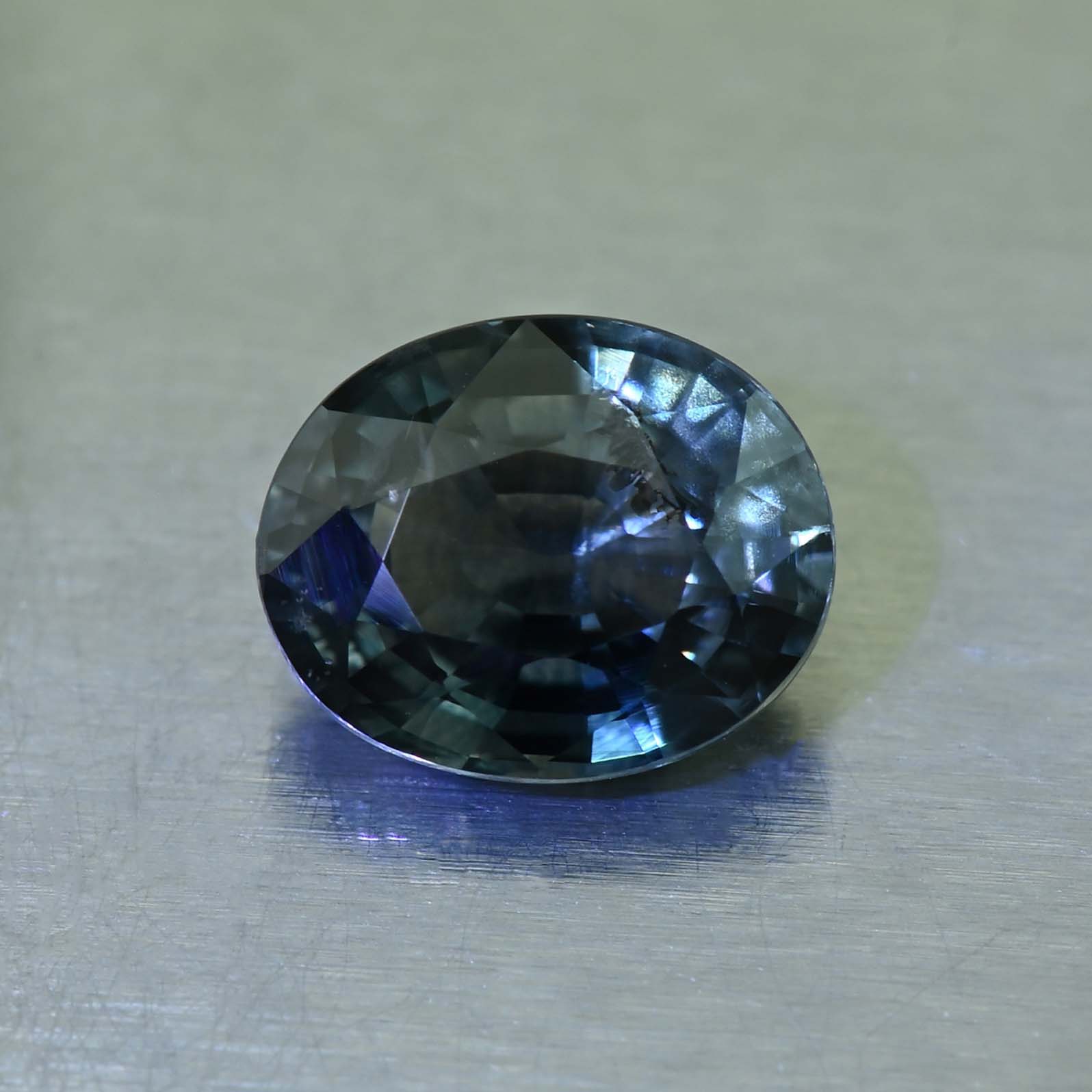 ColorChangeSapphire oval 8.3x6.7mm 2.05cts H sa1004 primary