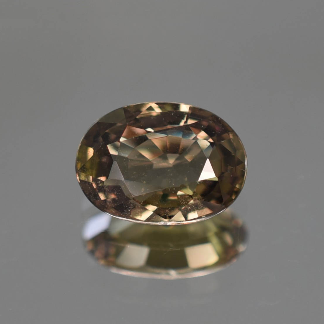 ColorChangeSapphire oval 9.8x7.0mm 2.59cts N sa147 day
