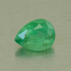 Emerald pear 8.8x6.7mm 1.44cts O em118