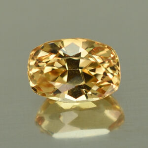 GoldenGrossular cush 8.3x5.8mm 2.12cts N gg103