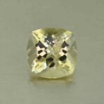 GoldenLabradorite sq cush 15.5mm 13.83cts N le102