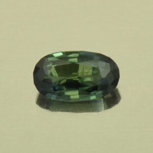 GreenSapphire oval 6.8x4.0mm 0.73cts N sa605
