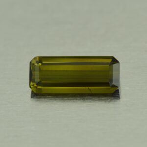 GreenTourmaline eme cut 14.2x5.8mm 3.20cts H tm198