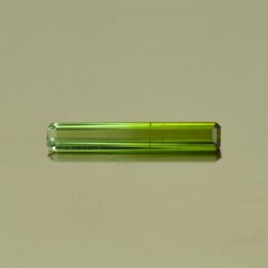 GreenTourmaline eme cut 19.2x3.3mm 1.55cts N tm802 scaled 1