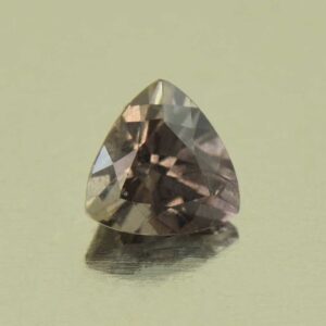 GreySapphire trill 4.2mm 0.33cts N sa619