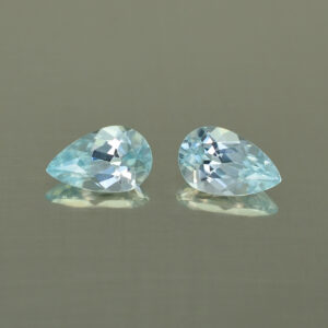IceBlueZircon pear pair 8.0x5.0mm 2.42cts H zn3313