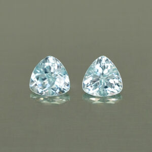 IceBlueZircon trill pair 5.0mm 1.28cts H zn3300