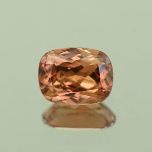 ImperialZircon cush 7.7x5.9mm 1.83cts H zn7318