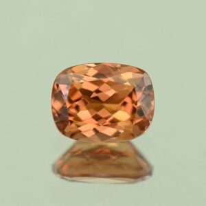 ImperialZircon cush 8.5x6.6mm 2.65cts H zn7319