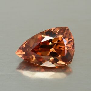 ImperialZircon drop trillion 16.8x11.0mm 13.63cts zn972