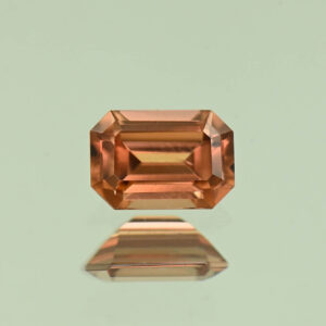 ImperialZircon eme cut 6.4x4.4mm 1.02cts H zn7413