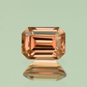 ImperialZircon eme cut 7.4x5.5mm 1.96cts H zn7417