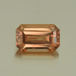 ImperialZircon eme cut 7.8x4.9mm 1.67cts H zn5160