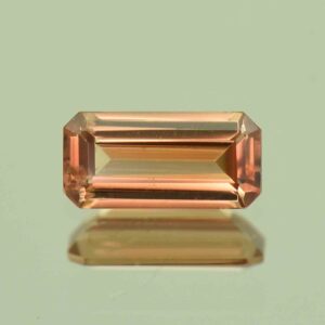 ImperialZircon eme cut 8.0x4.0mm 1.08cts H zn6843