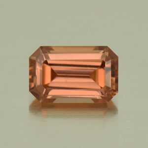 ImperialZircon eme cut 8.2x5.2mm 2.08cts H zn5163