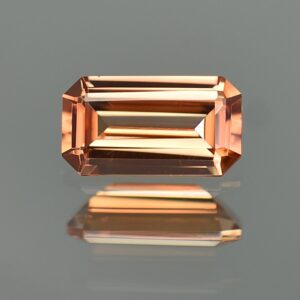 ImperialZircon eme cut 9.1x5.0mm 1.89cts zn3405