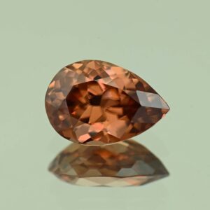ImperialZircon pear 12.0x8.1mm 4.56cts H zn686