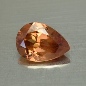 ImperialZircon pear 13.4x9.6mm 6.47cts N zn1851