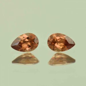 ImperialZircon pear pair 6.0x4.0mm 1.12cts H zn6780 scaled 1