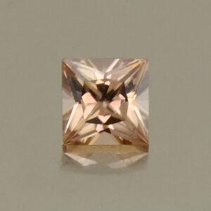 ImperialZircon princess 4.0mm 0.54cts H zn4871