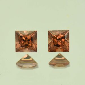 ImperialZircon princess pair 4.0mm 1.01cts H zn6784