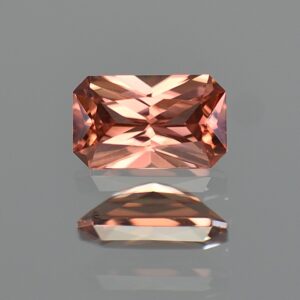 ImperialZircon rad 7.7x4.7mm 1.38cts zn3181