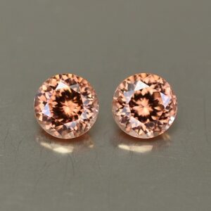 ImperialZircon round pair 5.0mm 1.57cts zn2532