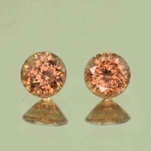 ImperialZircon round pair 5.5mm 1.95cts H zn6801