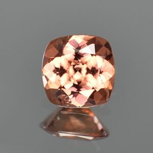 ImperialZircon sq cush 7.9mm 2.82cts zn3200