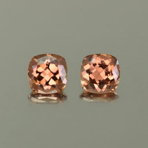 ImperialZircon sq cush pair 5.5mm 2.30cts H zn4364
