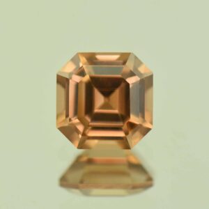 ImperialZircon sq eme cut 7.0mm 2.51cts N zn6899