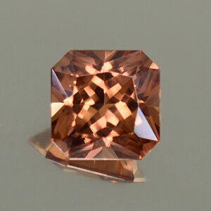 ImperialZircon sq rad 7.0mm 2.21cts H zn4462
