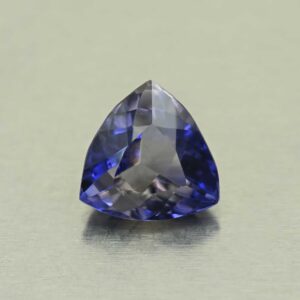 Iolite trill 8.3mm 1.70cts N ie119