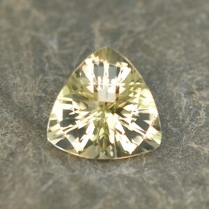 LemonCitrine_ch_trill_14.5mm_8.83cts_R.jpg