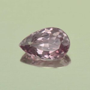 LilacSpinel pear 9.0x5.8mm 1.45cts N sp809