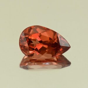 MalayaGarnet pear 9.5x6.2mm 1.98cts N ma344