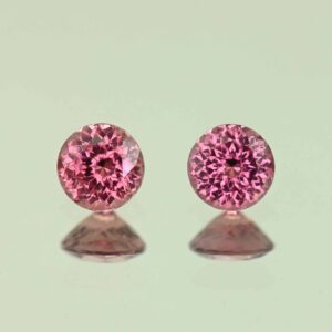 MalayaGarnet round pair 5.0mm 1.18cts N ma460