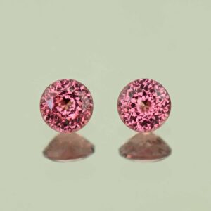 MalayaGarnet round pair 5.0mm 1.20cts N ma462