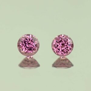 MalayaGarnet round pair 5.0mm 1.21cts N ma463