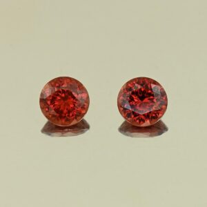 MalayaGarnet round pair 5.0mm 1.26cts N ma359