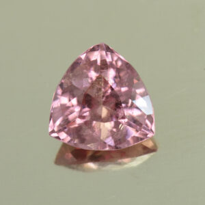 MalayaGarnet trill 6.4mm 1.05cts N ma132 SOLD