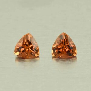 MalayaGarnet trill pair 5.5mm 1.51cts N ma194